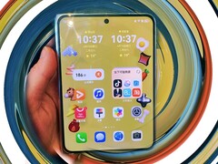 Live hands-on photo of the Huawei Pura X Max.