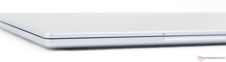 Front: No ports