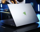 The Razer Blade 18 with an RTX 4090, Core i9 and 200Hz 4K screen is currently discounted by $900 (Image source: Alex Wätzel)