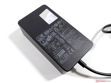 The power pack offers a specified output of 60 watts.