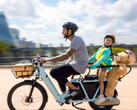 The Velotric Packer 1 has built-in rear luggage rack and can be accessorised with passenger footrests. (Image source: Velotric)