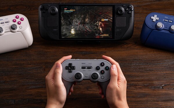 The 8BitDo Pro 3 is compatible with the Steam Deck and SteamOS devices. (Image source: 8BitDo)