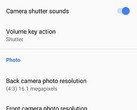 Google Camera 4.4 settings screen, new features include selfie flash and double-tap zoom