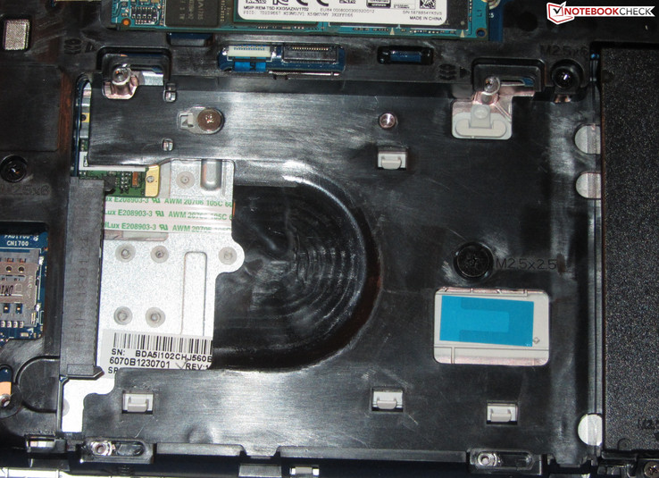 An additional 2.5-inch drive can also be installed.