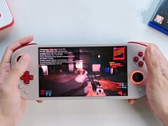 The Mangmi Pocket Max's 144Hz OLED display makes game streaming a delight. (Image source: Mangmi)