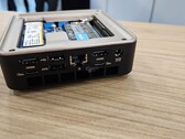 Sapphire has shown off a new AMD-powered mini PC (image source: Computerbase)