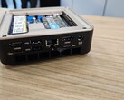 Sapphire has shown off a new AMD-powered mini PC (image source: Computerbase)
