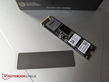 T-Force with Phison controller without cooling sticker