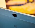 Why, for example, does the OnePlus Pad Lite have a rather wide plastic strip on its metal casing? (Image source: Notebookcheck)