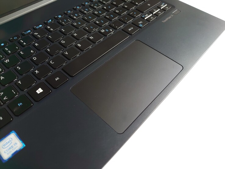 A look at the trackpad on the TravelMate X514
