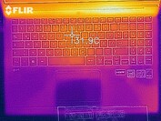 Heat distribution at idle - top side