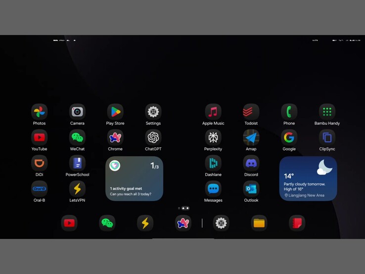 A seemingly lower than native resolution screenshot on the inner display of a Galaxy Z TriFold.