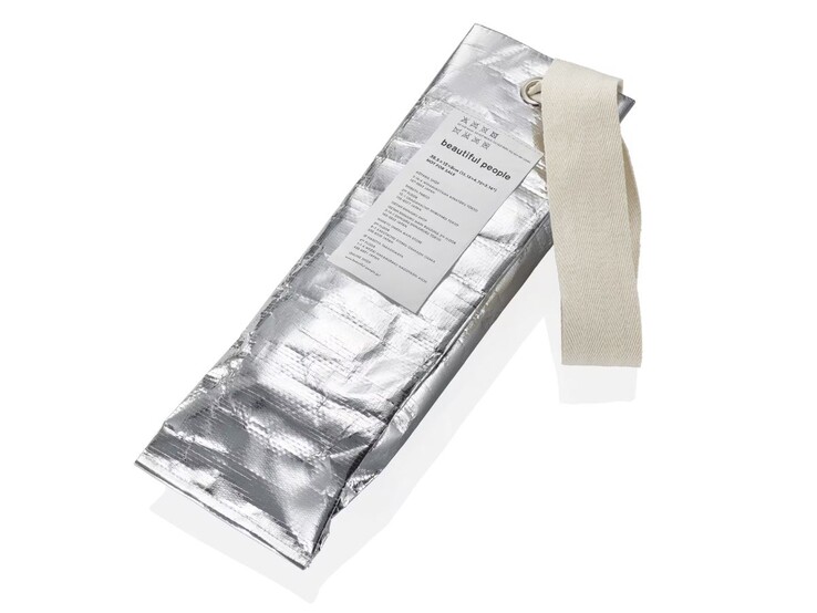 The Casio G-Shock GMS2110BP-5A watch comes with a free beautiful people bag (pictured). (Image source: Casio)