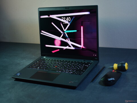 Lenovo ThinkPad P14s G4 Intel Laptop Review: Small OLED workstation without endurance