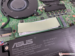 The M.2-2280 SSD can be replaced.