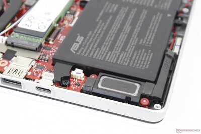 Dual down-firing speakers near the corners plus two upfiring tweeters near the corners of the keyboard Dual down-firing speakers near the corners plus two upfiring tweeters near the corners of the keyboard