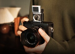 SmallRig now offers a traditional waist-level viewfinder.