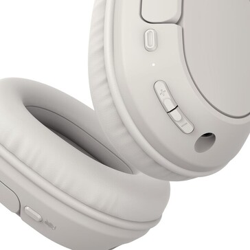 The SoundForm comes with physical buttons (Image source: Belkin)