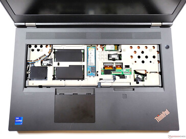 ThinkPad P17 G2: Keyboard removed