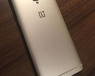 The Oneplus 3 and 3T had the same chassis but slightly different internals. (Source: wikipedia)