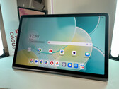 Thanks to its fast UFS 2.2 storage, the Lenovo Tab Plus boasts short loading times. (Image source: Notebookcheck)