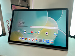 Thanks to its fast UFS 2.2 storage, the Lenovo Tab Plus boasts short loading times. (Image source: Notebookcheck)