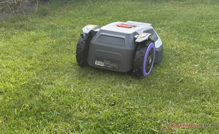 Anthbot M9 at work