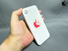 iPhone SE 4 leak: Potential design and size options revealed (Image source: MacOTAKARA)