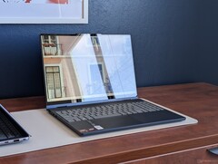 2026 IdeaPad 5 2-in-1 15 with its very glossy and reflective touchscreen