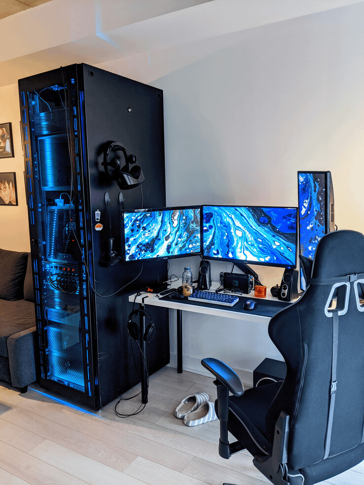 (Image source: u/Wuwica via r/battlestations)