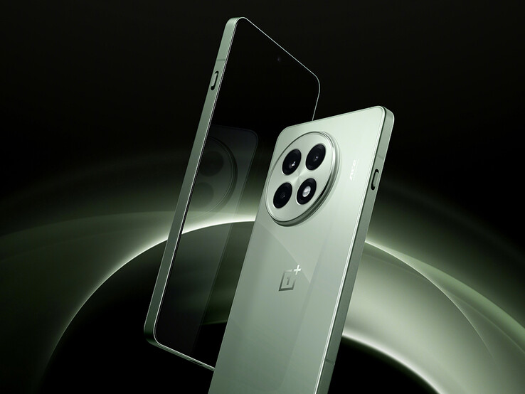 The OnePlus 13R may look a lot like OnePlus' next Ace smartphone, pictured. (Image source: via Digital Chat Station)