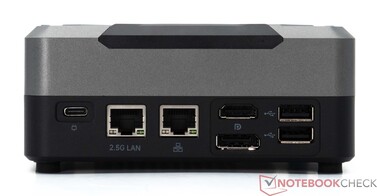 Rear panel: Mains connection (19 V; 5 A), LAN (2.5G), LAN (1.0G), HDMI 2.1, DP1.4 (4K@144Hz), 2x USB 2.0