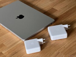MacBook Pro 14 M3 with both power adapters (70 & 96 Watts)
