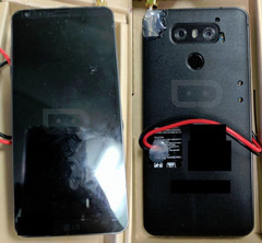 The source, whose identity remains unknown, managed to grab a few shots of what seems to be a LG prototype. (Android Authority)