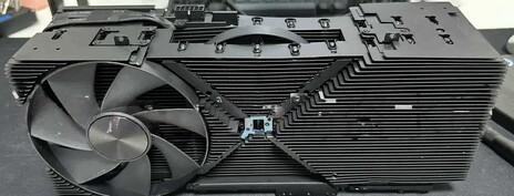 RTX 40-series prototype. (Image source: OC3D)