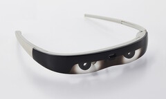 The autofocusing ViXion1 eliminates the need to remove regular eyeglasses to see small objects up close. (Source: ViXion)