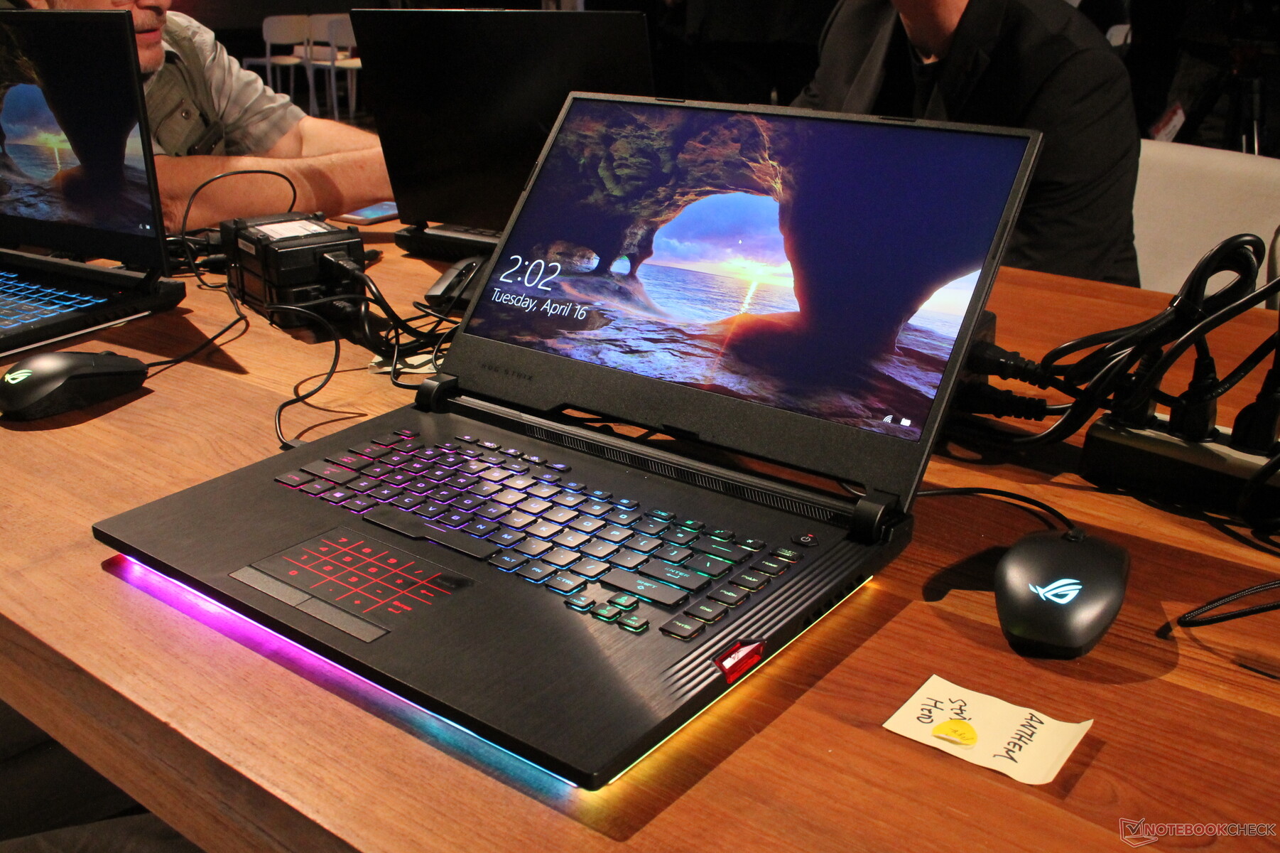 Asus ROG Strix Scar III and Hero III feature the Core i9-9980H and ...