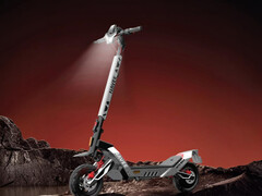 Navee’s XT5 e-scooter (pictured) will be released in the US and Europe. (Image source: Navee, edited)