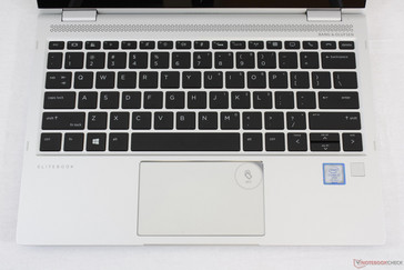 Strangely, HP has switched up the top row of keys when compared to last year's EliteBook 1020 G1