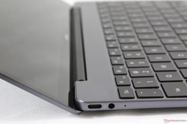 Huawei MateBook 13 (i7-8565U, GeForce MX150) Laptop Review 