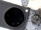 According to a leaker, the 10x telephoto on the Oppo Find X10 Ultra will be enhanced by a larger sensor.