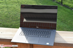 Dell Precision 5520 UHD Dell Precision 5520 UHD