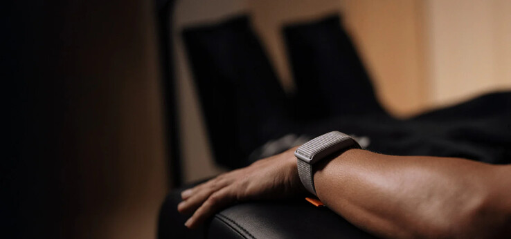 The white/gray Amazfit Helio Strap. (Image source: Amazfit)