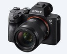 Meet the Sony SEL35F18F, an FE 35 mm f/1.8 lens that costs US$750 (£630) (Image source: Sony)
