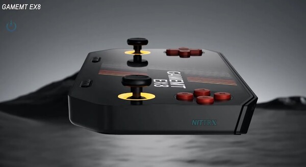 The GameMT EX8 is a pretty thick handheld. (Image source: Nittrx)