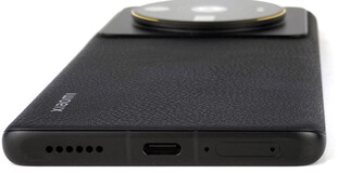 Bottom side of the case (speaker, USB port, microphone, SIM slot)
