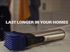 A Philips trimmer with a 3D printed comb attached to its head. (Image source: Philips)