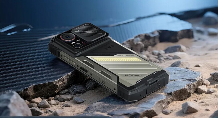 The device comes equipped with a night-vision camera (Image source: Hotwav)