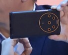 Honor's CEO shows a penta-cam device off. (Source: Weibo)
