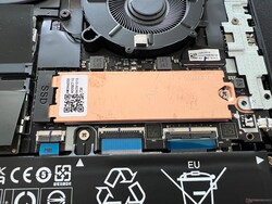 Exchangeable M.2 2280 SSD with additional cover